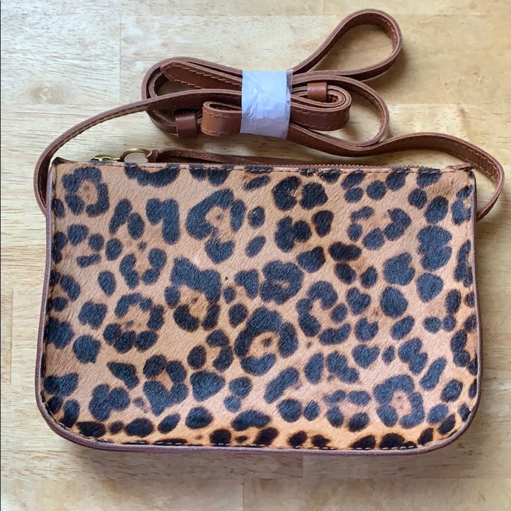 Madewell The Simple Crossbody in Leopard Calf Hair - Picture 5 of 7